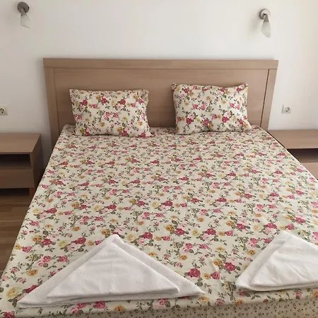 Akrotiria Apartment *
